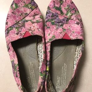 Pink Floral Toms